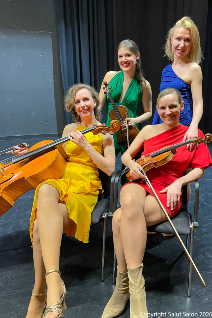 Salut Salon Quartett auf auf der Bühne