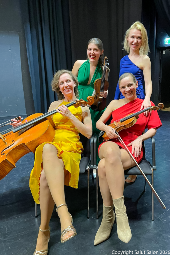 Salut Salon Quartett auf auf der Bühne